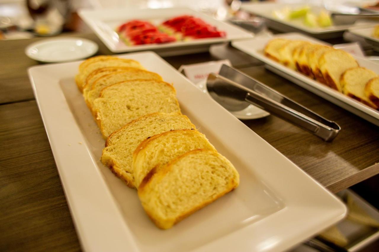 Ozaki'S Hotel Tailandia 外观 照片